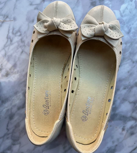 断舍离 骆驼的 只穿了几回 24码 看好拍...