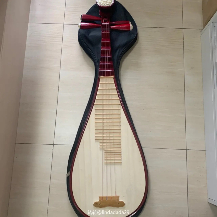 出全新琵琶，送黑色琴包，燕郊皓月广场自提