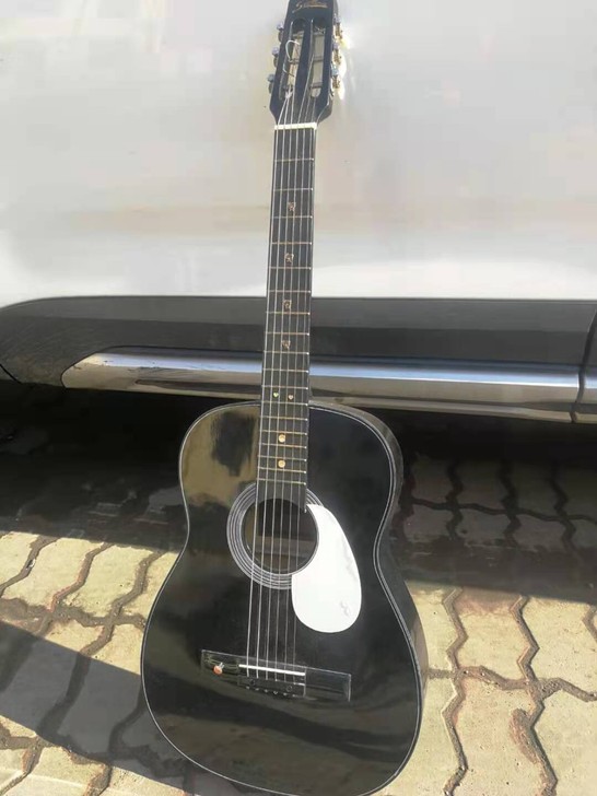 吉他无任何问题