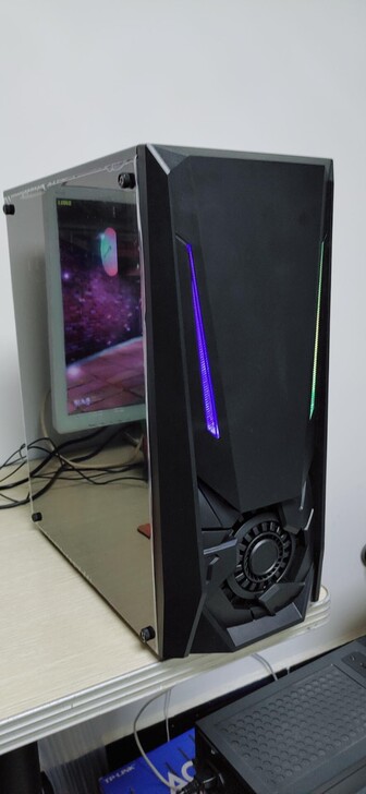 全新机箱,积至EVESKY 毁灭者电脑机箱...