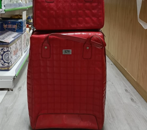 拉杆箱两件套 感兴趣的话点“我想要”和我私...