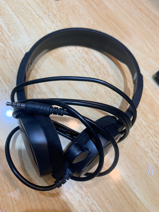 十个平板原装耳机 没用过几次 几乎...