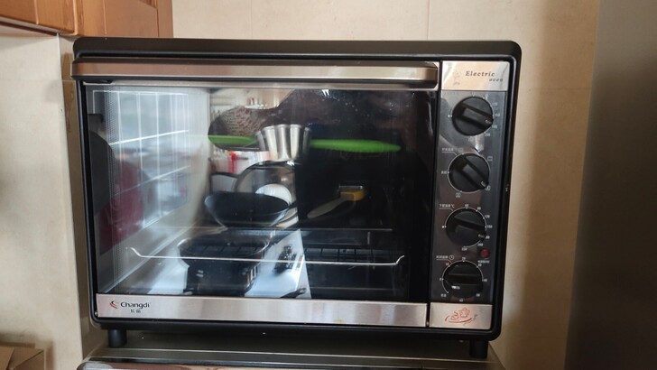 长帝烤箱8成新。32升上下管独立控温，带热...