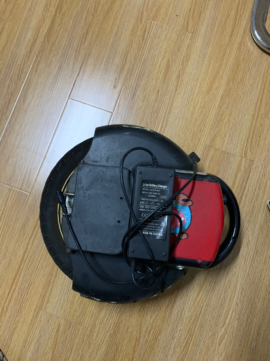 出售龙吟平衡车，算杂牌平衡车，买了滑板车之...