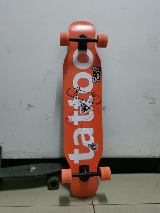 玩具板 不知道什么牌子 还有一个小鱼板可一...