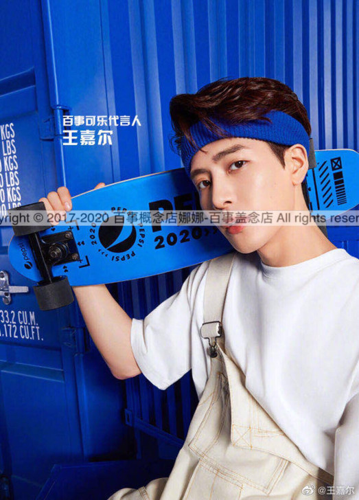 百事滑板 小鱼板 现货