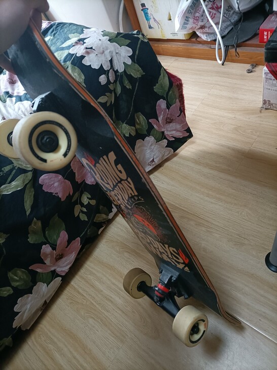 小鱼板，退坑不玩了，看上的带走吧，功能正常...