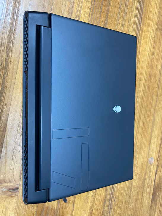 外星人M17R2顶配 i9  2080 轻...