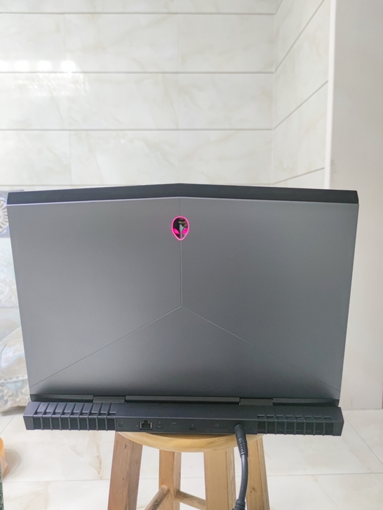 外星人 17r5 1080显卡 i7 8...