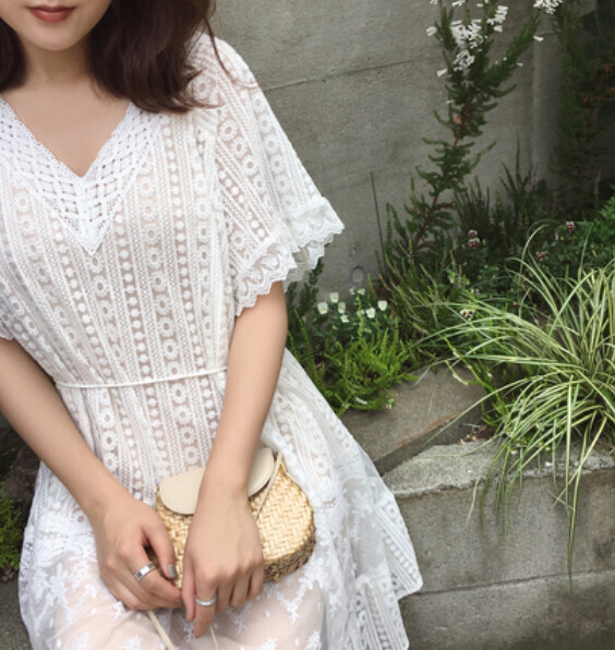 全新夏装新款V领白色蕾丝连衣裙包邮