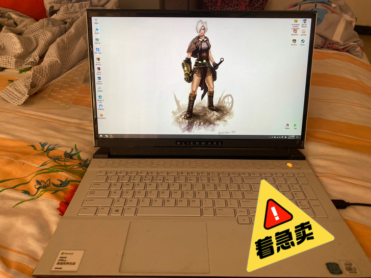 去年买的,外星人m17r3 5746w处...