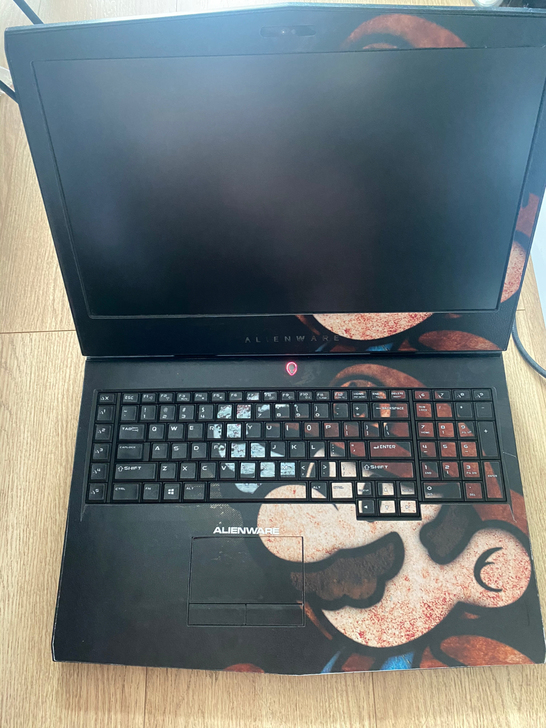 外星人17r4 吃鸡游戏本