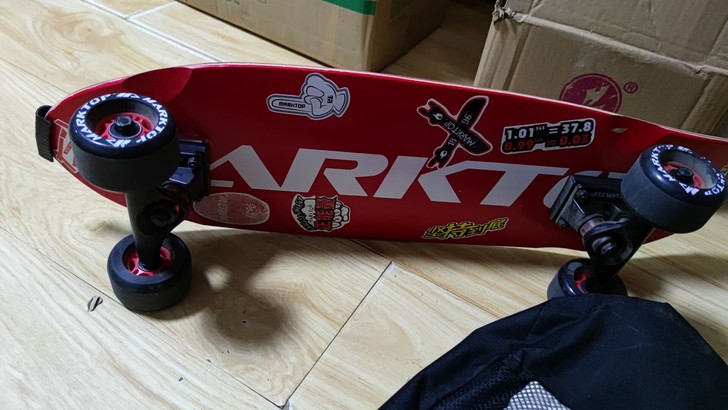 小鱼板 不会滑转给有缘人  有正常磨损