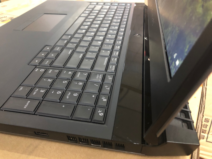 外星人笔记本17 R4，I7-7700HQ...