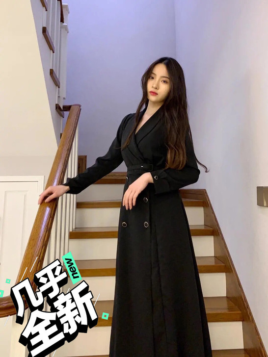 西装连衣裙，9.5新，穿一次，无瑕疵，面料...