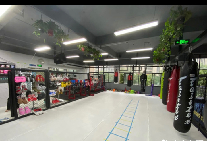 手慢无！！个人原因，赔钱转拳击私教课！！私...