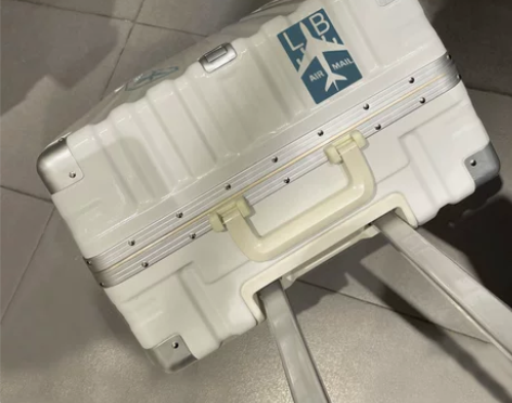 行李箱男生24寸静音铝框拉杆箱女小20旅行...