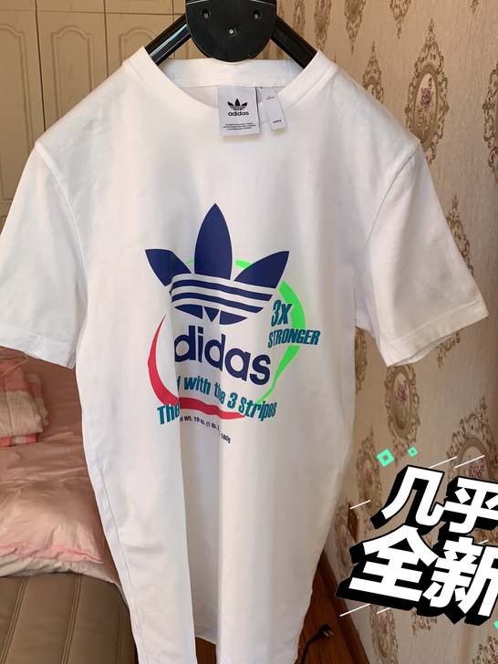 阿迪达斯 三叶草 白 s码 商场购买
