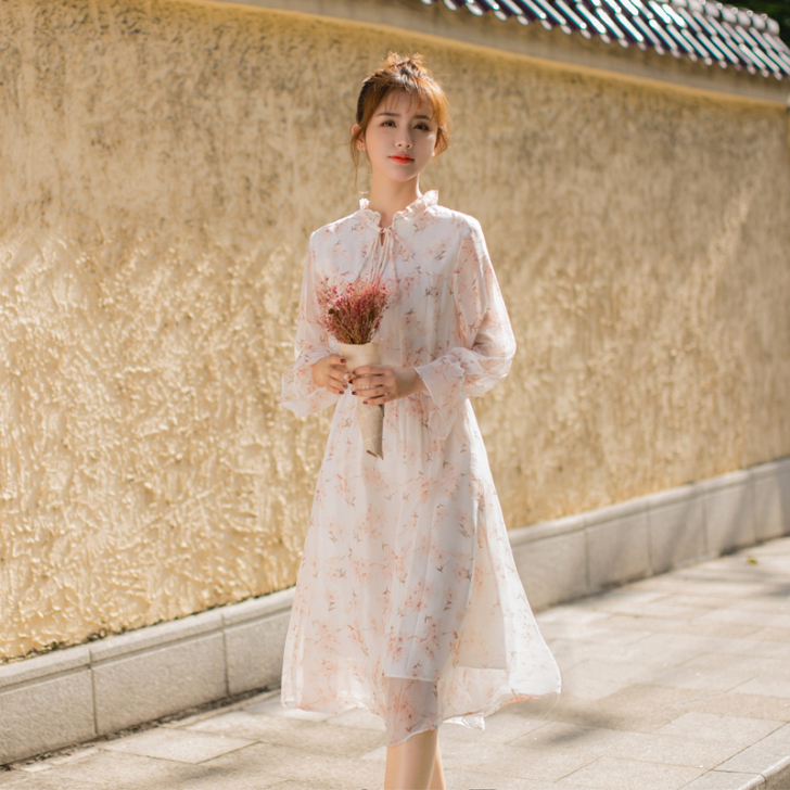 雪纺连衣裙女秋季2021年新款秋装气质超仙...