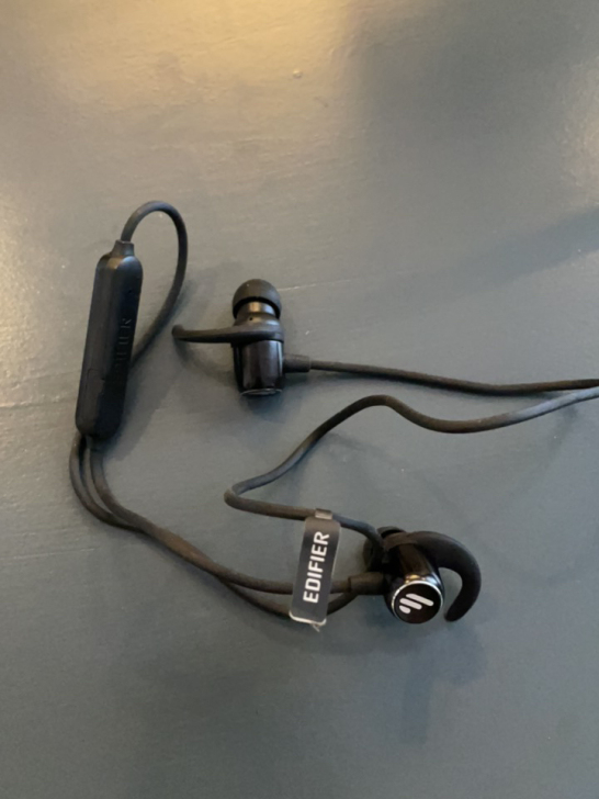 品牌型号 ：EDIFIER W280BT