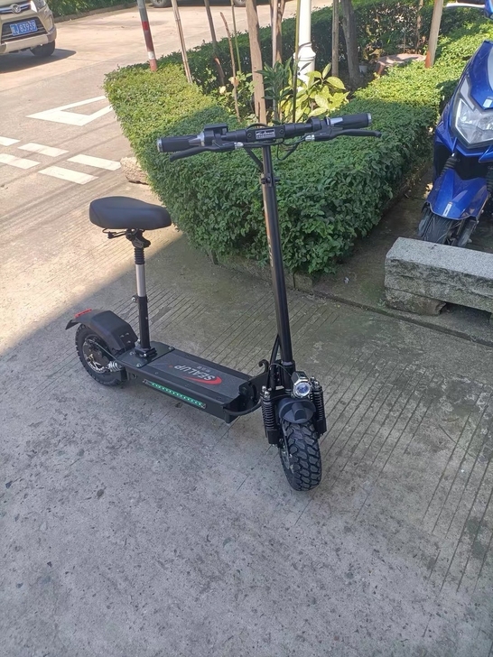 折叠电动滑板车 小型便携上班女士代步车迷你...