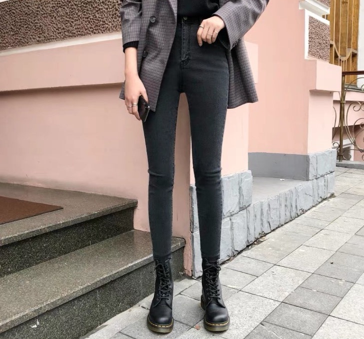 闲置清仓 / 小脚牛仔裤，弹力紧身款。码数...