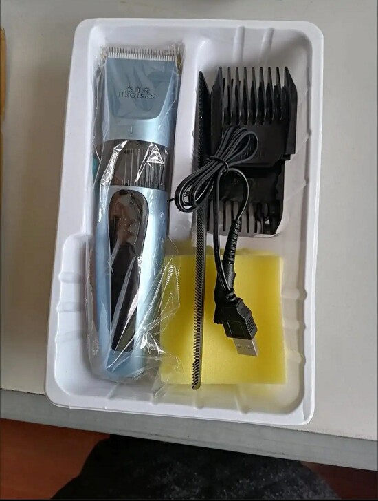 【捡漏】理发店不干了清仓处理一批电推子理发...