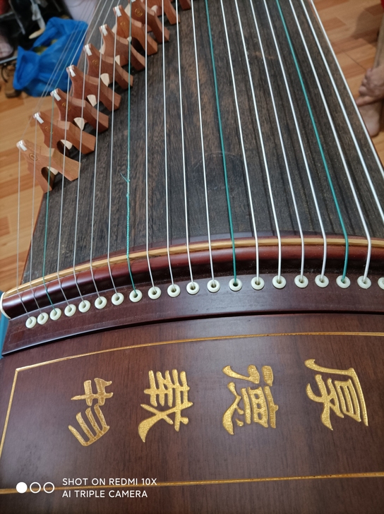 古筝 1.63米的普及筝 很新 喜欢私聊