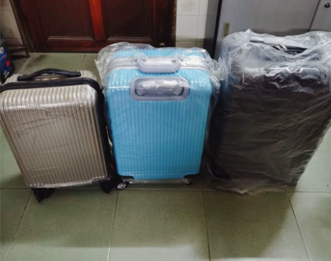 全新行李箱,有三个,均赠送全新充电宝一个,...