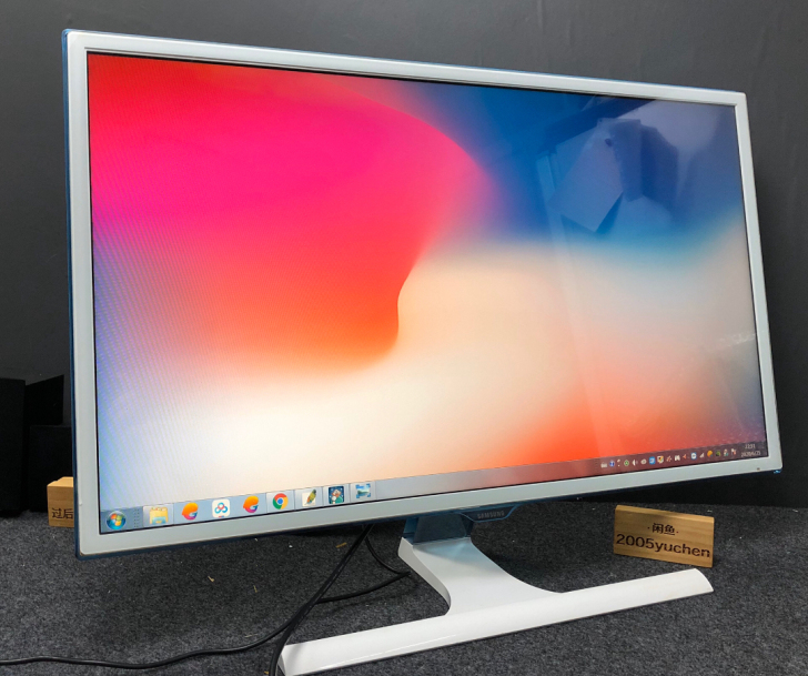 实拍三星32寸蓝边显示器S32E360F带...