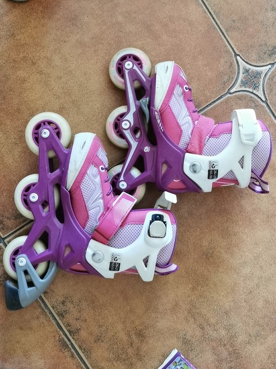 迪卡侬 儿童 单排 旱冰鞋 轮滑鞋 买就送...