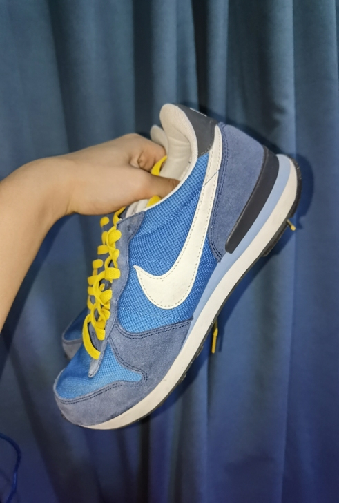 Nike跑步鞋