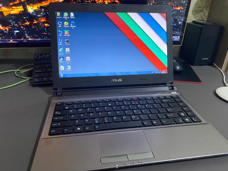 华硕X32U笔记本电脑 13寸 一切正常 ...