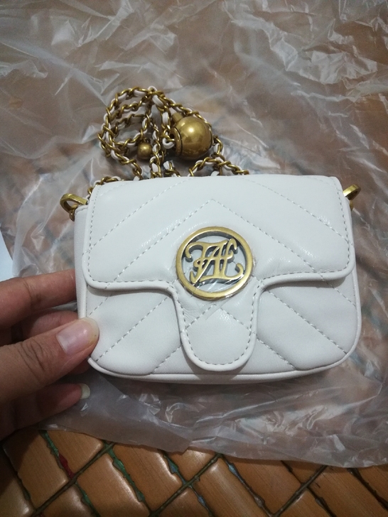 百丽旗下Tata他她品牌2021商场同款小...