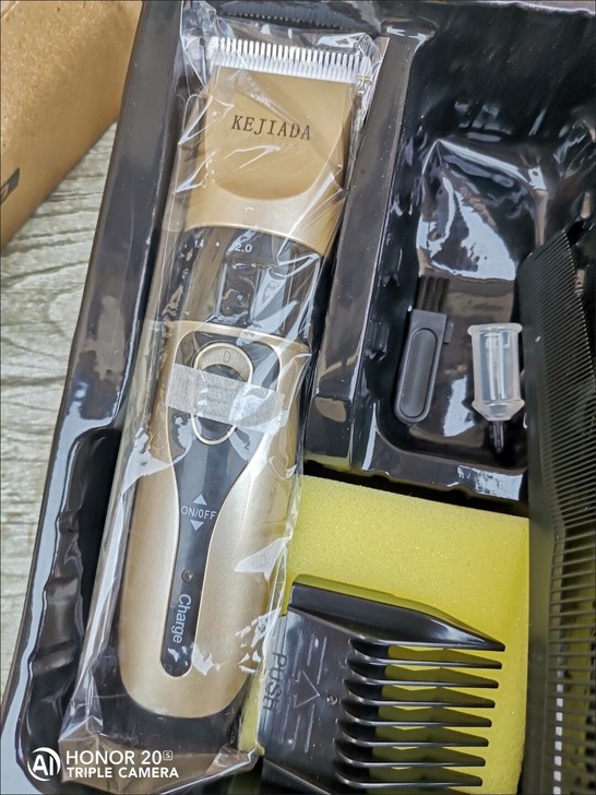 处理全新理发器 理发工具成人剃头神器