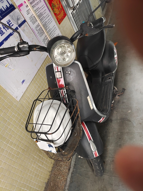 爱玛电动车，48V20A电池，便宜卖了，能...