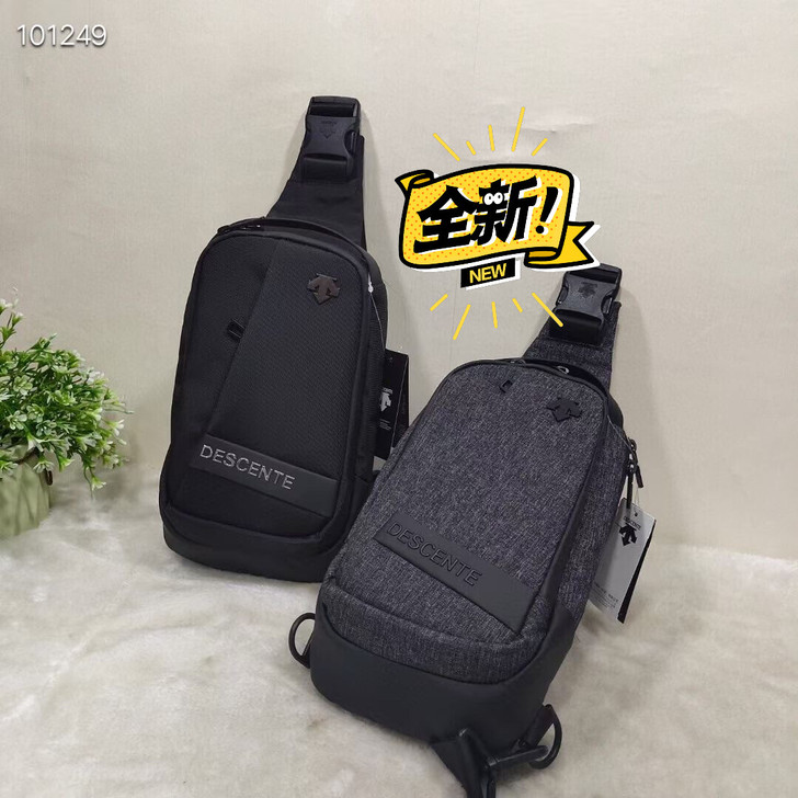 韩国迪桑特胸包,尼龙防水面料 做工精细,标...