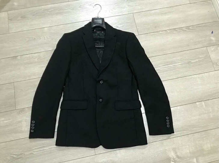 包邮 太平鸟西服男羊毛修身黑色西装潮正品保...