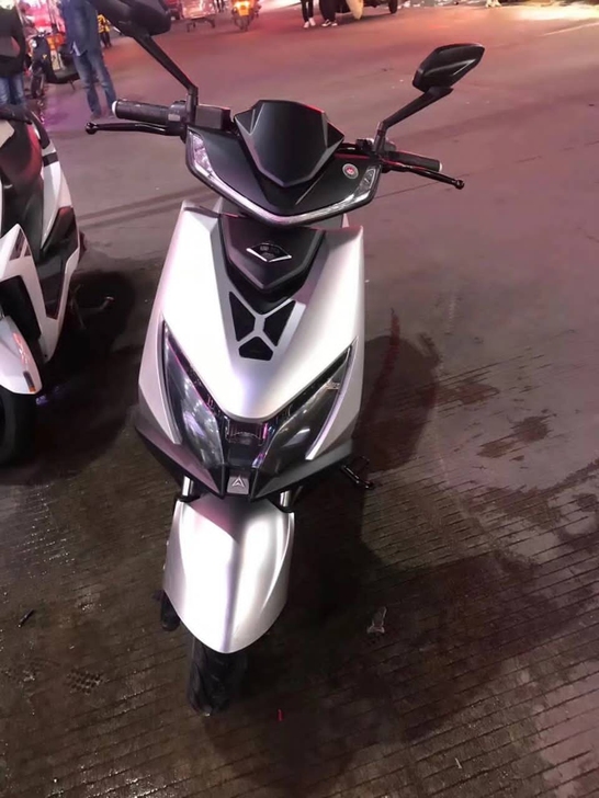 各大品牌二手电动车，爱玛，雅迪，新日，小刀...