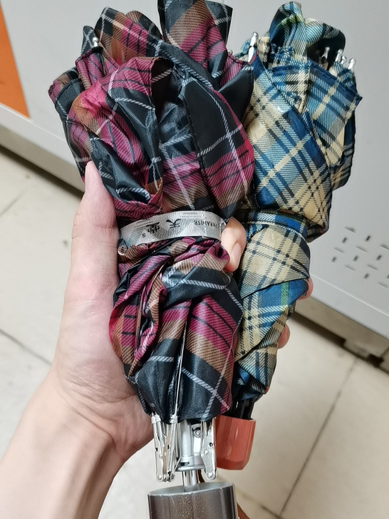 天堂伞  买一送一，另一把不是天堂伞