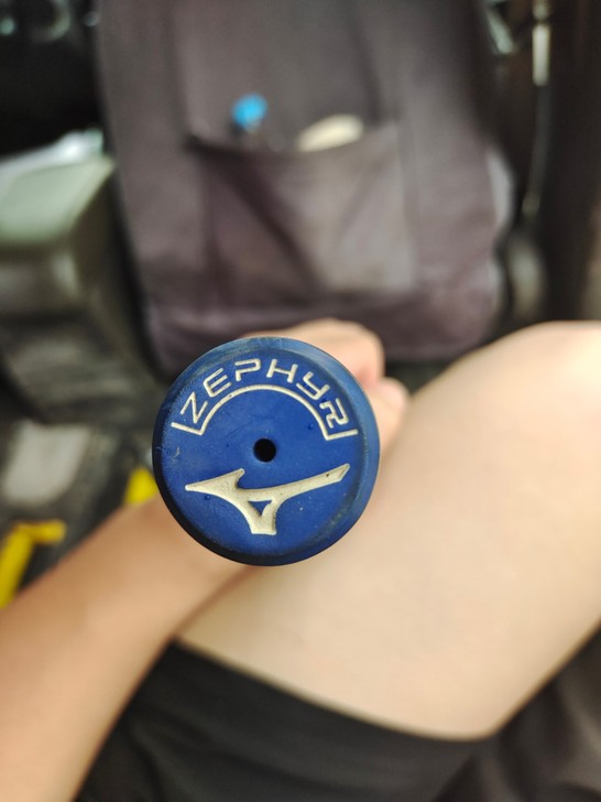 闲置一个高尔夫球杆,1折处理了。