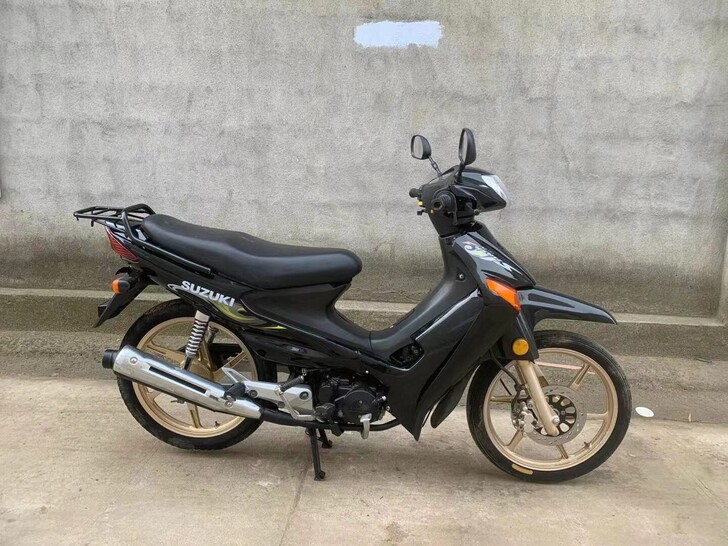新到铃木弯梁110超级赛驰成色如图车况精品...