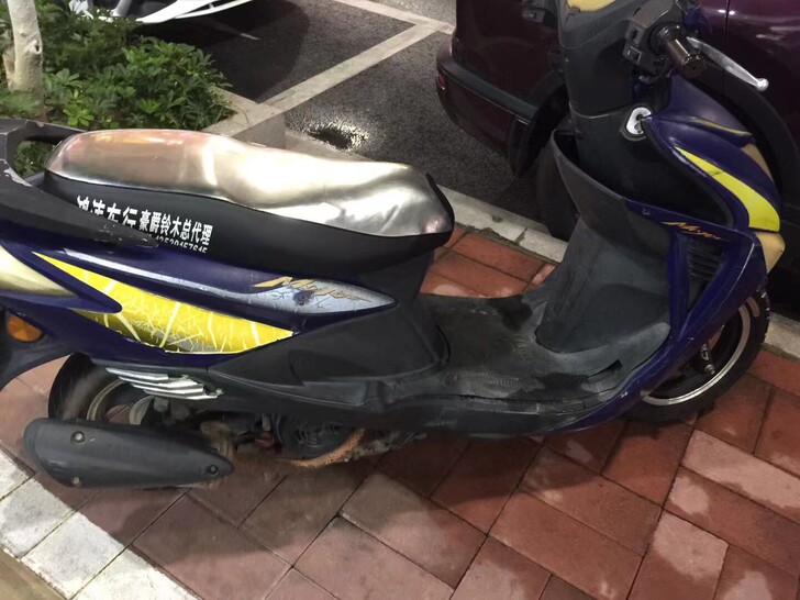 女装踏板车，豪爵代步车低价转手