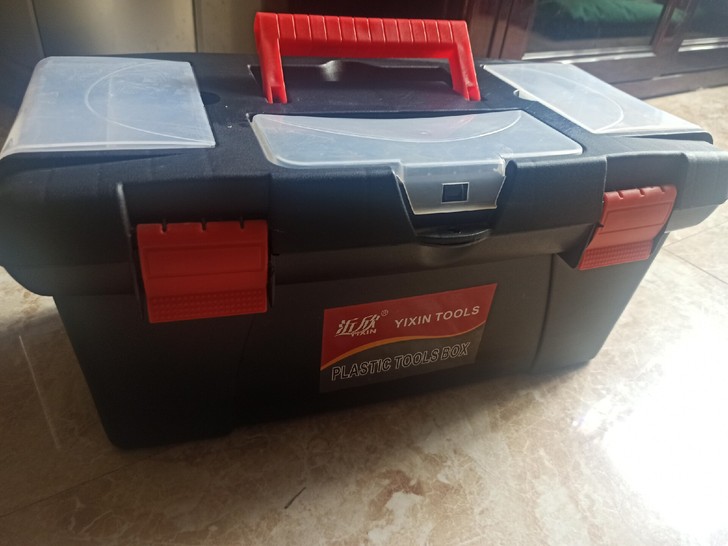 闲置  美术画材工具箱子 沂欣水粉画颜料工...