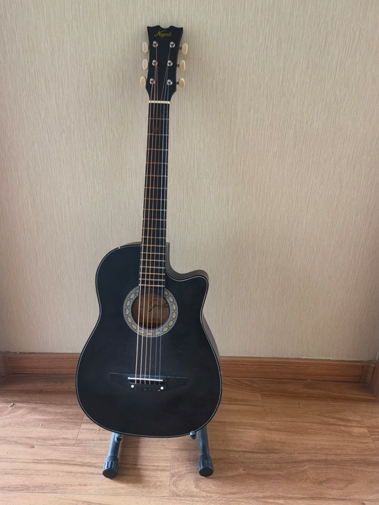 红棉吉他38寸，适合新手练习，80元，赠送...