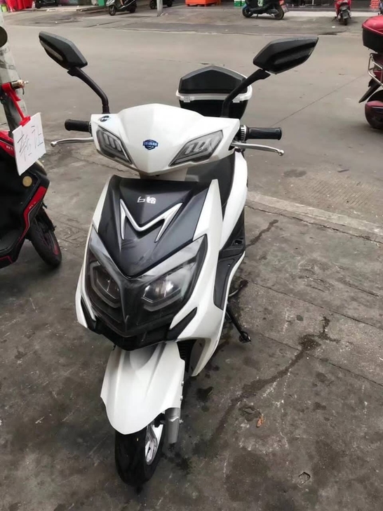 各大品牌二手电动车，爱玛，雅迪，新日，小刀...