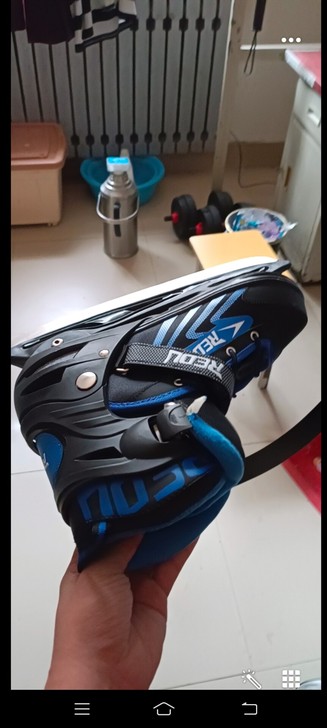 卖冰刀，39~44尺码可调，全新，当时淘宝...