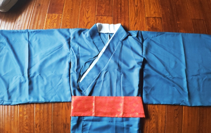 北京南锣鼓巷服装店手工制作的汉服,男士袍子...