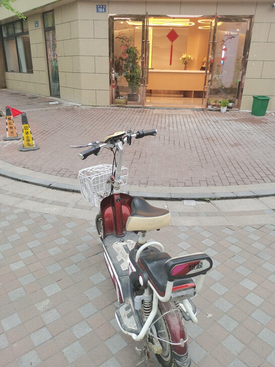 绿源电动车转让，二年前2300购入，现汽车...