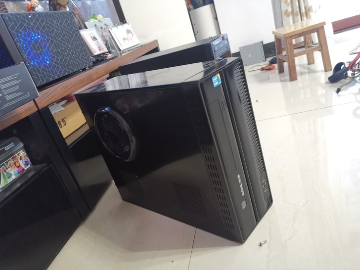 电脑机箱